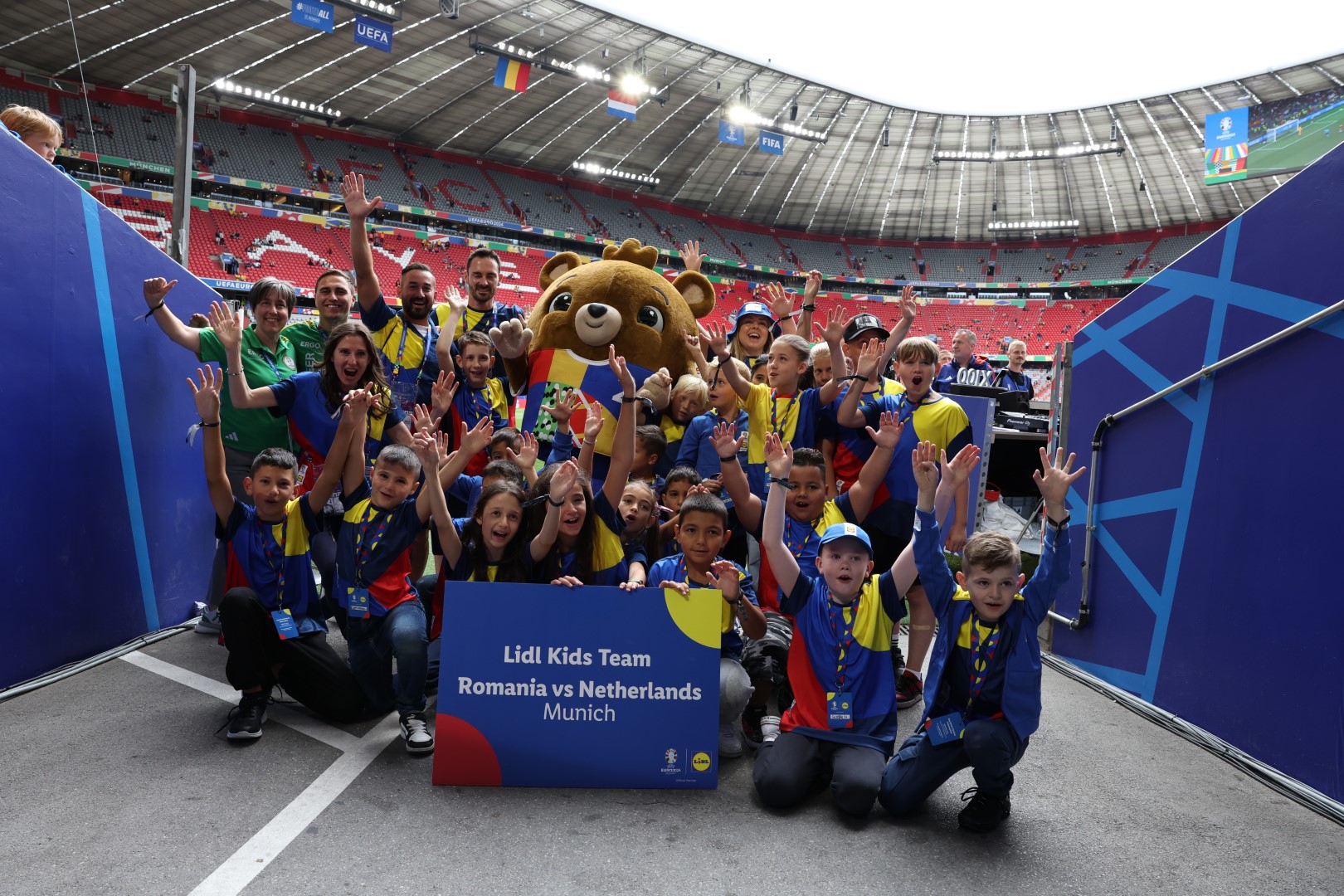 Romania_v_Netherlands_Round_of_16_-_UEFA_EURO_2024.JPG