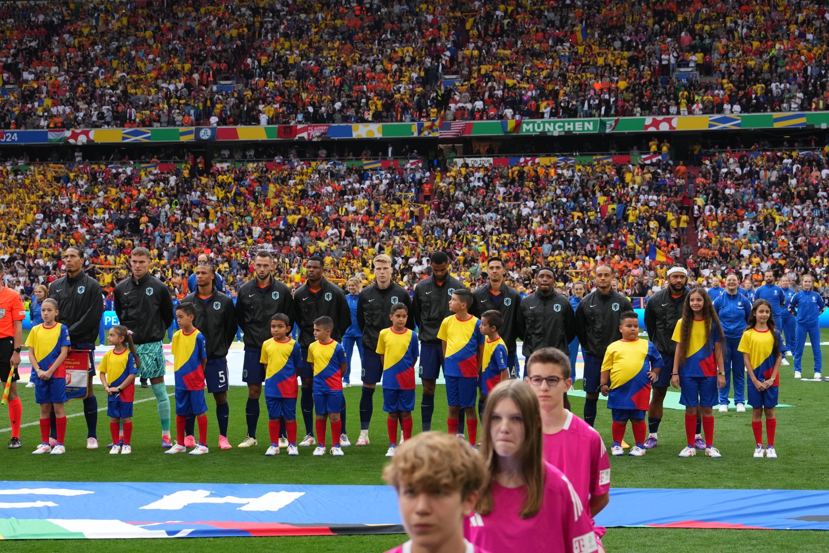 Romania_v_Netherlands_Round_of_16_-_UEFA_EURO_2024_11.JPG