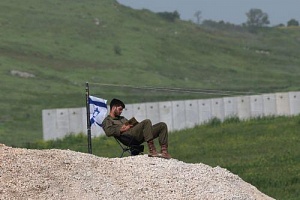 &Tau;&omicron; &Iota;&sigma;&rho;&alpha;ή&lambda; &lambda;έ&epsilon;&iota; ό&tau;&iota; &chi;ά&rho;&alpha;&xi;&epsilon; &laquo;&Kappa;ί&tau;&rho;&iota;&nu;&eta; &Gamma;&rho;&alpha;&mu;&mu;ή&raquo; &sigma;&tau;&omicron;&nu; &Lambda;ί&beta;&alpha;&nu;&omicron;, ό&pi;&omega;&sigmaf; &kappa;&alpha;&iota; &sigma;&tau;&eta; &Gamma;ά&zeta;&alpha;