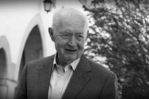 Ο πολιτικός κόσμος αποχαιρετά τον Γιώργο Βασιλείου-«Διεύρυνε το διεθνές αποτύπωμα της πατρίδας μας»