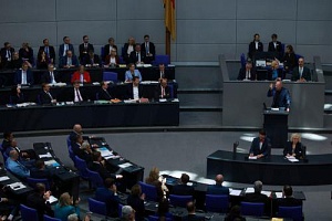 Το γερμανικό Κοινοβούλιο ενέκρινε προϋπολογισμό ως το τέλος του έτους