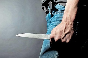 Λογομαχία στο Μακένζυ: Τραυματισμός 19χρονου με μαχαίρι - Τράπηκε σε φυγή ο δράστης