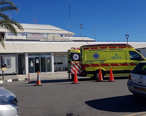 Συνελήφθη ο πατέρας του τρίχρονου που έχασε τη ζωή του μετά από πτώση σε ξενοδοχείο – Σήμερα στο δικαστήριο – Το μεσημέρι η νεκροτομή