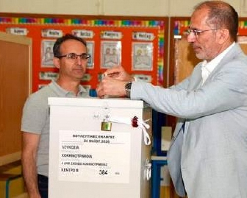 Μετάνιωσε και βλέπει όλα τα κόμματα για την Προεδρία της Βουλής ο Οδυσσέας, αφήνει εκτός τον ΔΗΣΥ