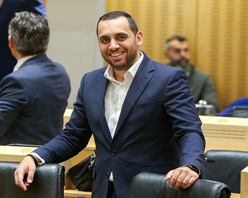 Ανδρέας Αποστόλου: «Η Κύπρος πρέπει να αγκαλιάζει όσους επιστρέφουν, όχι να τους αποκλείει»