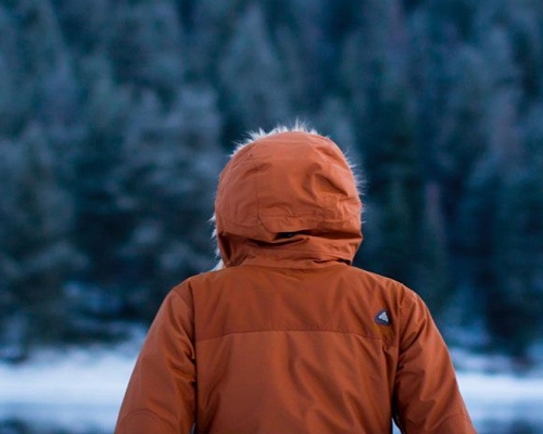 Κάνει βουτιά υπό το μηδέν ο υδράργυρος στα ορεινά