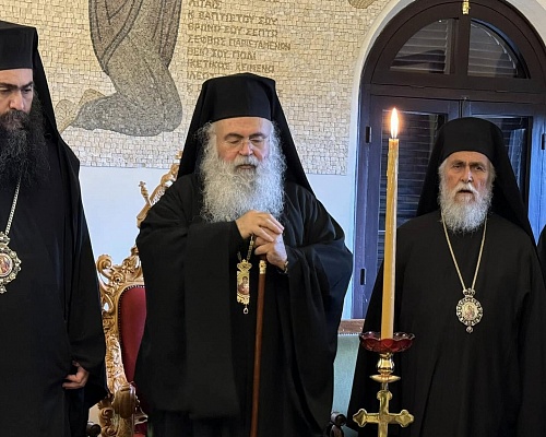 «Φουντώνει» η κόντρα ανάμεσα σε Αρχιεπίσκοπο και Τυχικό, καζάνι που βράζει η Εκκλησία