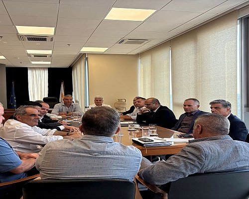 Υπουργός Εργασίας: Καθολική επέκταση της ΑΤΑ υποστηρίζει η Κυβέρνηση