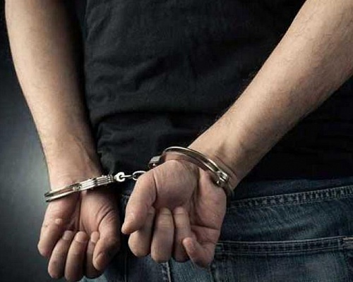 Τρόμος στη Λεμεσό: Συμμορία 12 ατόμων με ρόπαλα και μαχαίρια επιτέθηκε σε 20χρονο Συνελήφθη 26χρονος