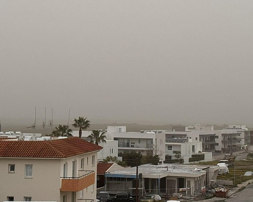 Ζέστη για την εποχή και αυξημένη σκόνη στην ατμόσφαιρα