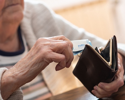 Πασχαλινό επίδομα σε πάνω από 10.000 χαμηλοσυνταξιούχους: Ποιο το ποσό και οι δικαιούχοι