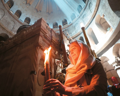 Δείτε Live από τα Ιεροσόλυμα την τελετή Αφής του Αγίου Φωτός
