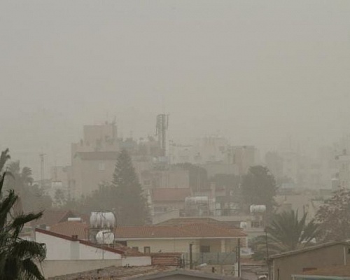 Το καιρικό μενού σήμερα: Βροχές, σκόνη και ομίχλη - Αναλυτικά η πρόγνωση