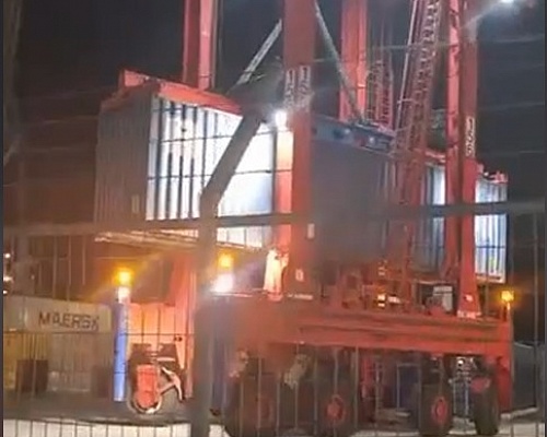 ΒΙΝΤΕΟ: Η στιγμή της εκφόρτωσης του ναρκο-κοντέινερ που είχε υπό στενή παρακολούθηση η ΥΚΑΝ