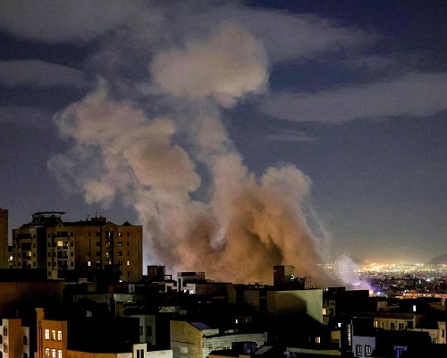 LIVE: Εκατοντάδες αεροσκάφη βομβαρδίζουν ταυτόχρονα τον Λίβανο και το Ιράν