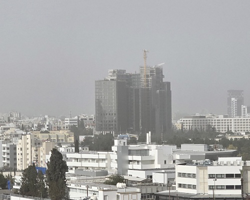 Ανεβαίνει κι άλλο ο υδράργυρος, έρχεται η σκόνη
