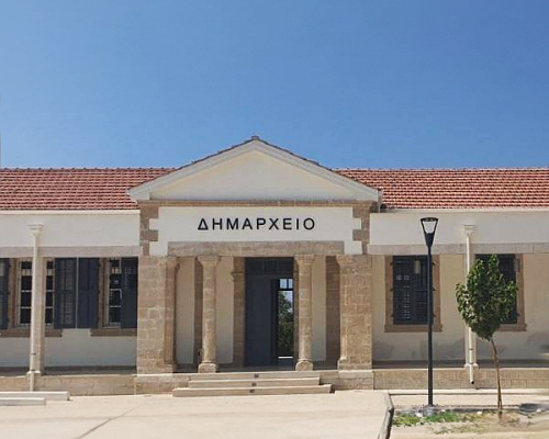 Νέος Καβγάς σε Δήμο της Πάφου: Μαλλιά κουβάρια Δήμαρχος και Αντιδήμαρχος Λέχθηκαν βαριές κουβέντες