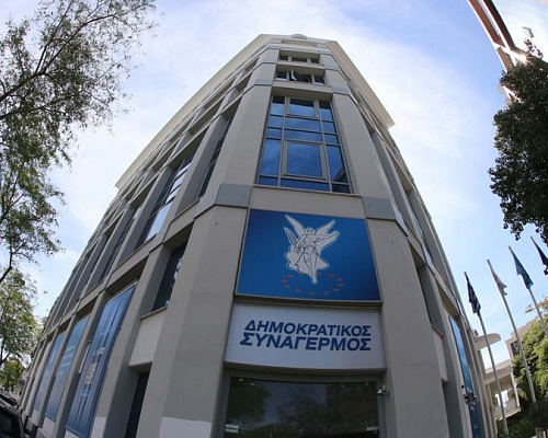 ΔΗΣΥ: Αναγκαίο να ανοίξει εκ νέου ο φάκελος του «μαύρου βαν», του «ελέφαντα στο δωμάτιο» της δημόσιας ζωής