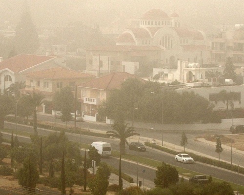 Αλλάζει και πάλι ο καιρός: Πότε έρχονται βροχές και σκόνη στην ατμόσφαιρα