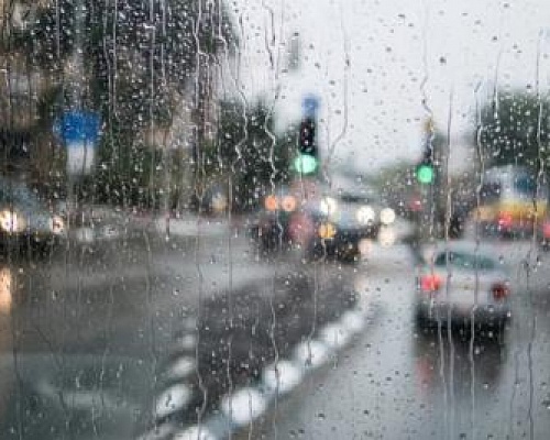 Ασταθής ο καιρός, βροχές την Παρασκευή-Πέφτει η θερμοκρασία το Σάββατο, ανεβαίνει την Κυριακή