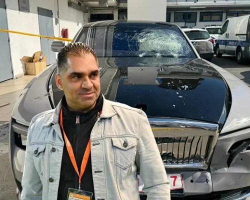 Φόνος Δημοσθένους: H καρναβαλίστικη μάσκα και το καπέλο του Ζορό