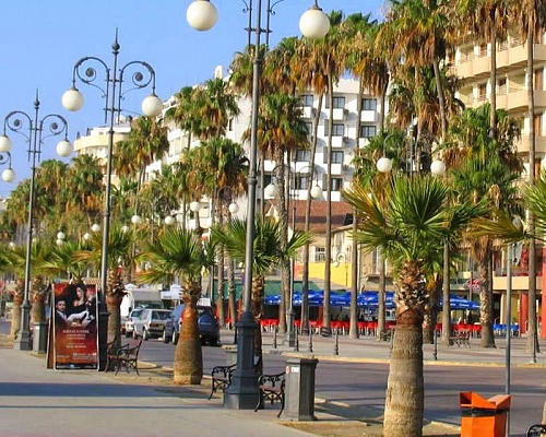 Ομάδα ληστών χτυπά στις Φοινικούδες Δύο περιστατικά τα ξημερώματα