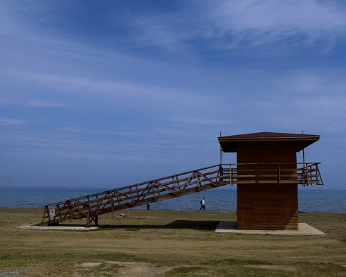 Κοκτέιλ καύσωνα και ισχυρών ανέμων, στους 40°C η θερμοκρασία