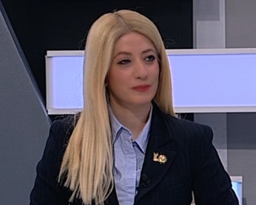 Δηλώνει παρούσα για Προεδρία Βουλής η Αννίτα-«Δεν μεγαλώσαμε όλοι στα σαλόνια»