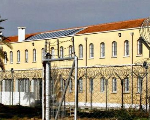 Επεισόδιο με μαχαιρώματα στις Κεντρικές Φυλακές-Τραυματίστηκε κρατούμενος