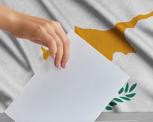 Νέα δημοσκόπηση ΡΙΚ: Ποια κόμματα μένουν εκτός Βουλής - «Ντέρμπι» ΔΗΣΥ - ΑΚΕΛ