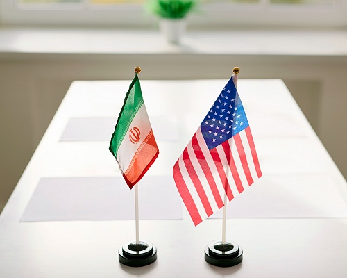 Σχέδιο 10 σημείων Ιράν: Τι προβλέπει για κυρώσεις, Ορμούζ και Μέση Ανατολή