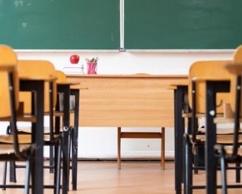 Πάνε έξω από τη Βουλή οι καθηγητές για απεργία-Τι ισχύει με τα δρομολόγια των λεωφορείων και τις απουσίες μαθητών