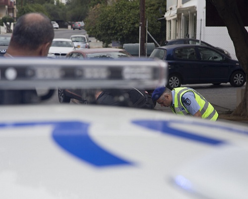 Συναγερμός στη Λευκωσία: Επτά πιστόλια εντοπίστηκαν σε ανοικτό χώρο