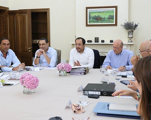 Σε αδιέξοδο ο Πρόεδρος, απανωτά «όχι» για υπουργοποίηση