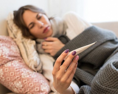 Στο κόκκινο οι εποχικοί ιοί: «Μείνετε σπίτι αν έχετε συμπτώματα», προειδοποιούν οι ειδικοί