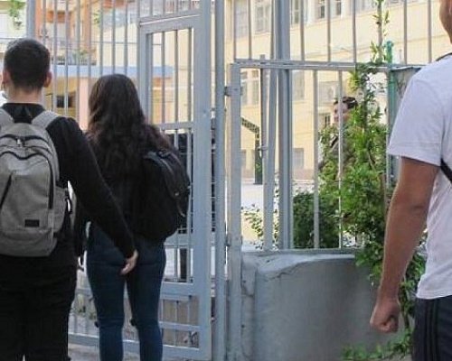 Έως το τέλος του μήνα οι εγγραφές μαθητών σε Β΄ και Γ΄ τάξη Γυμνασίου/Λυκείου/Τεχνικής Σχολής