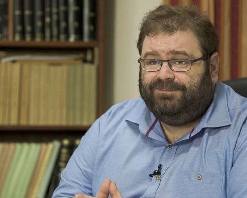 Αιμιλιανίδης για FBI στην υπόθεση «Σάντη»: Πολιτική επιλογή με ερωτήματα (VID)