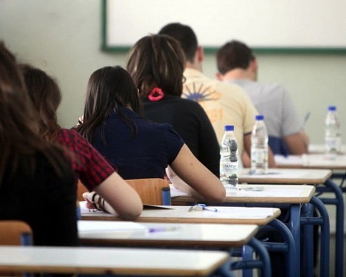 Πρεμιέρα στις Παγκύπριες Εξετάσεις με Νέα Ελληνικά
