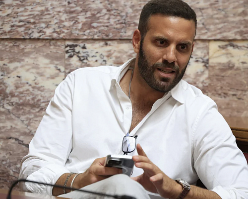 Ο Νίκος Παππάς παραδέχεται τον ξυλοδαρμό του δημοσιογράφου: «Λάθος αντίδραση στη δική του δράση»