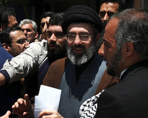 Με δάνειο 42 εκατ. ευρώ από εταιρεία Ισραηλινών αγόρασε ο Μοτζτάμπα Χαμενεΐ πολυτελή ακίνητα στο Λονδίνο