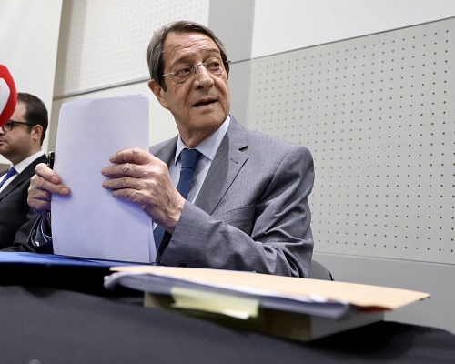 ΑΚΕΛ: Λένε όλοι ψέματα εκτός από τον τέως Πρόεδρο της Δημοκρατίας και τον Επίτιμο Πρόεδρο του ΔΗΣΥ Νίκο Αναστασιάδη