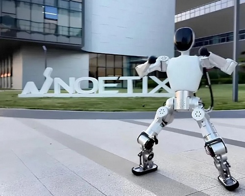 Bumi: Το κινέζικο ανθρωποειδές ρομπότ που κοστίζει όσο… ένα iPhone – Τι μπορεί να κάνει και γιατί θεωρείται game changer