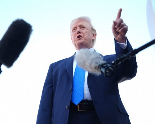 Πόλεμος στη Μέση Ανατολή: Οι ασταμάτητες αντιφάσεις του Τραμπ