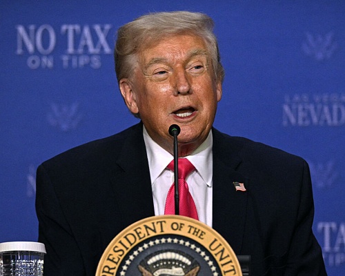 Τραμπ: Η εκεχειρία με Ιράν θα λήξει αν δεν υπάρξει συμφωνία μέχρι την Τετάρτη