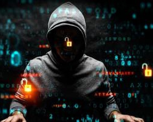 Ξεψαχνίζουν τα αρχεία για να διαπιστώσουν το μέγεθος της παραβίασης από τους χάκερ στα Ταχυδρομεία-Καθησυχάζει