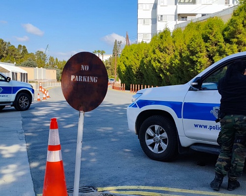 ΒΙΝΤΕΟ ΦΩΤΟ: Alert στην Πρεσβεία των ΗΠΑ για το ύποπτ&omicro