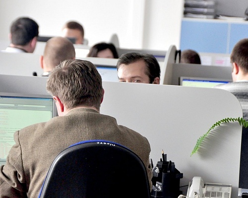 Νέο ωράριο στο Δημόσιο: Όλα όσα αλλάζουν για τους εργαζομένους και τι ισχύει για τους μισθούς