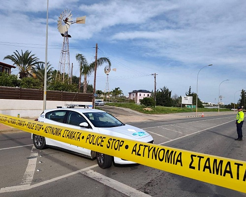 Έξι κάλυκες, ένα όπλο, ένας γεμιστήρας κι ένα καμένο όχημα: Ήθελαν νεκρό τον 34χρονο στην ενέδρα του Πρωταρά