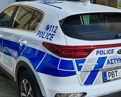 Εντοπισμός όπλων / Το «μυστήριο» όχημα που συγκρούστηκε με το περιπολικό και τι εντοπίστηκε στην σκηνή