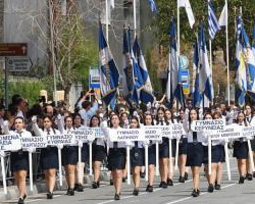 Mε δοξολογίες και παρελάσεις η Κύπρος τιμά την εθνική επέτειο 25ης Μαρτίου